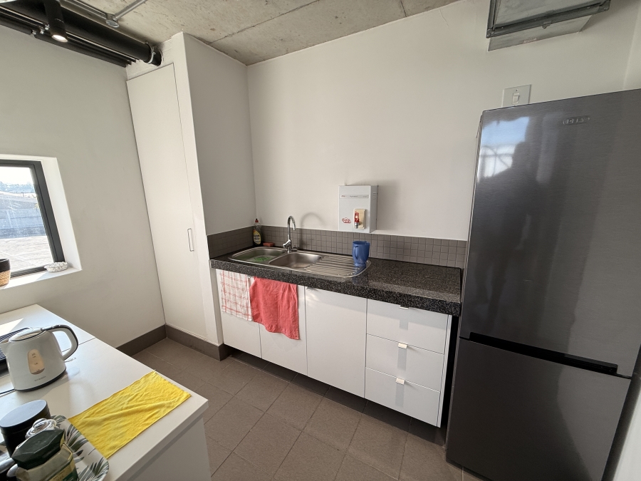 To Let Commercial Property for Rent in Bellville South Industria Western Cape